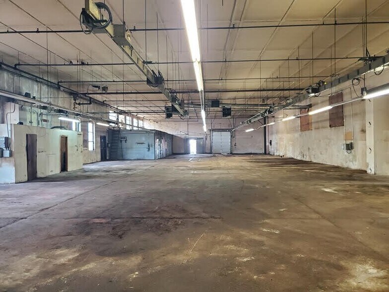 More Photos Of 12 Jacques St, Worcester Warehouse For Sale