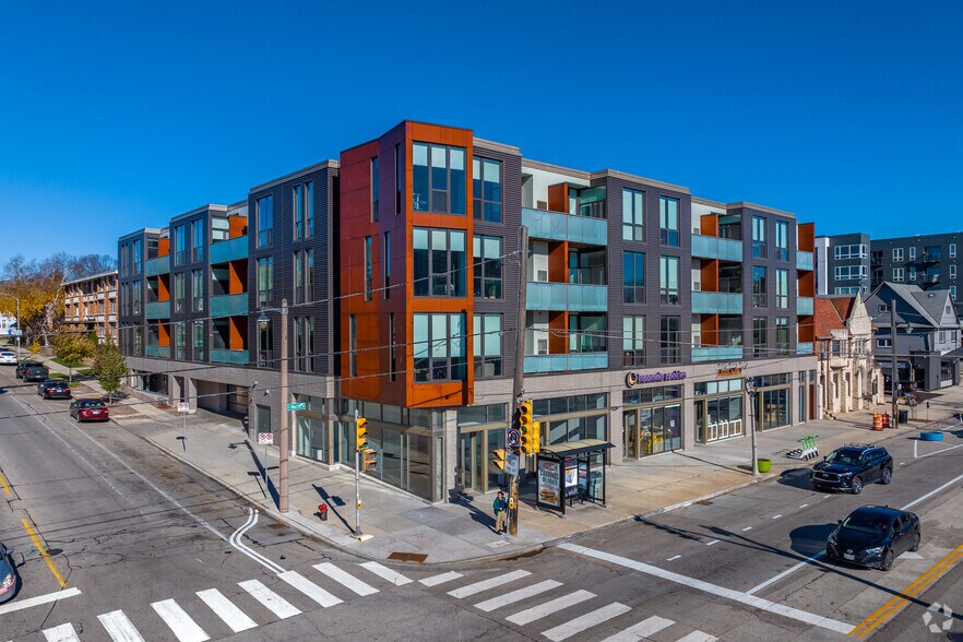 Primary Photo Of 2310 N Oakland Ave, Milwaukee Apartments For Lease
