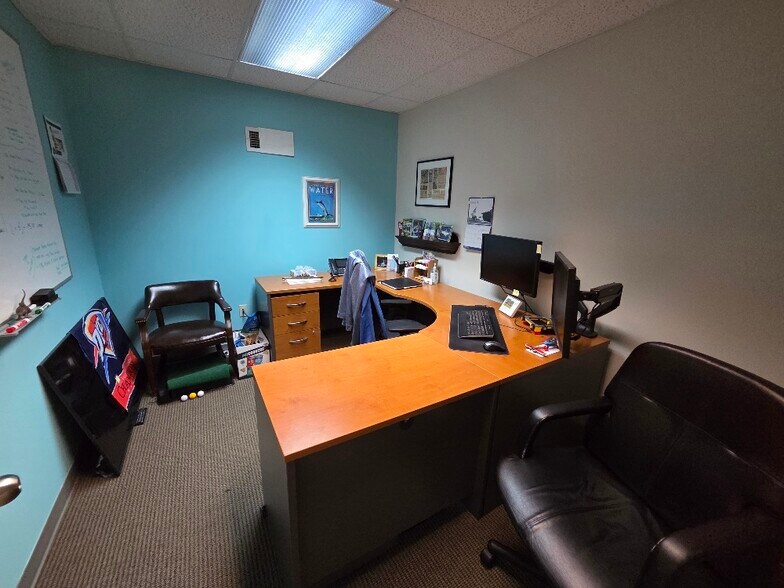 More Photos Of 243 Front St, Wilmington Office For Sale