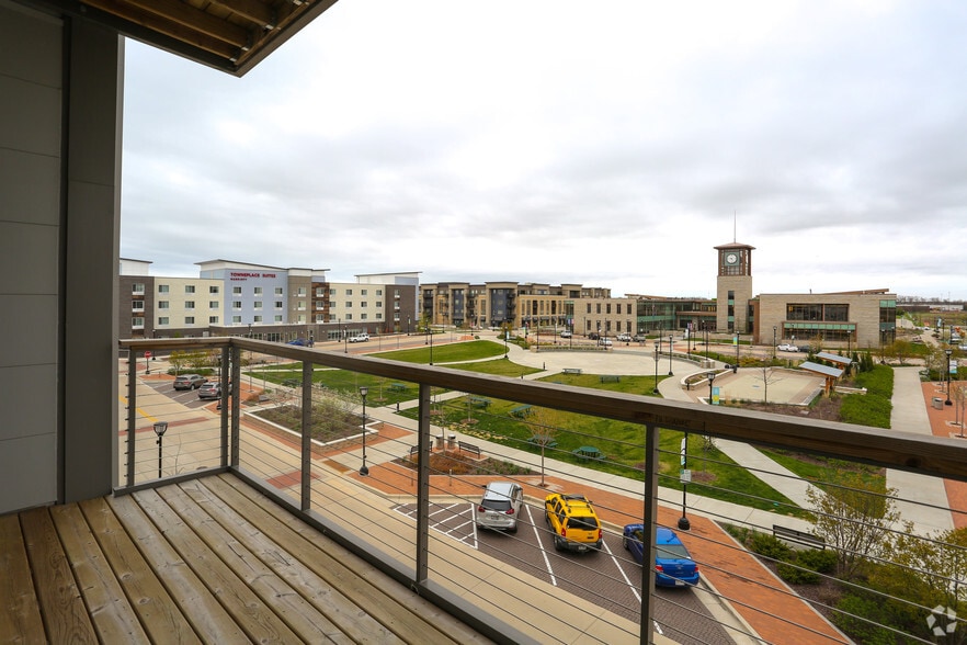 More Photos Of 7955-7973 S Main St, Oak Creek Apartments For Lease