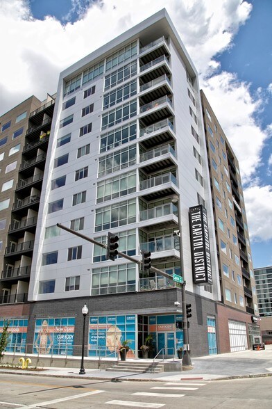 More Photos Of 1101 Davenport St, Omaha Unknown For Lease