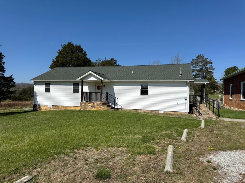 More Photos Of 80 Timber Rdg, Fincastle Religious Facility For Sale