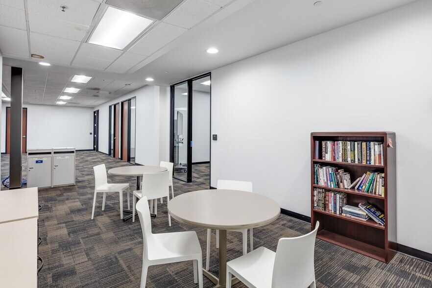 More Photos Of 390-392 Potrero Ave, Sunnyvale Research And Development For Lease