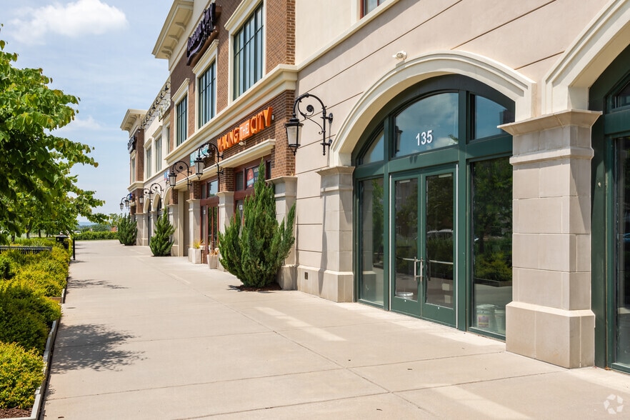 More Photos Of 21020 Sycolin Rd, Ashburn Storefront For Lease