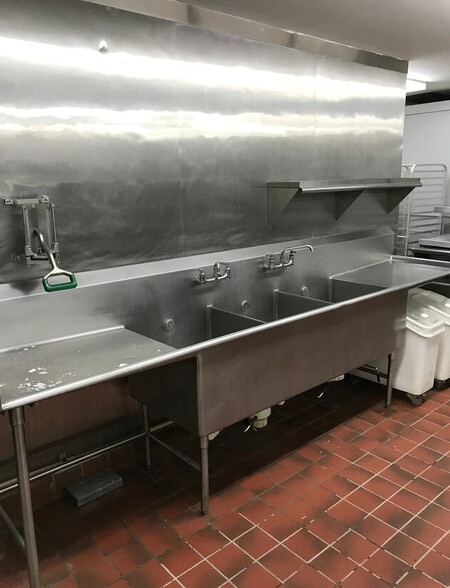 More Photos Of 2360 Pulaski Hwy, North East Restaurant For Sale