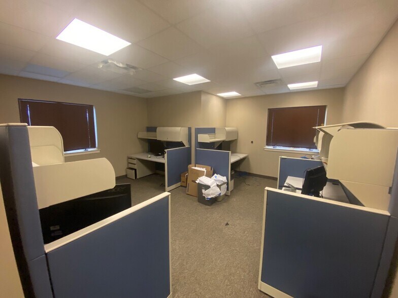 More Photos Of 740 Marne Hwy, Moorestown Office For Sale