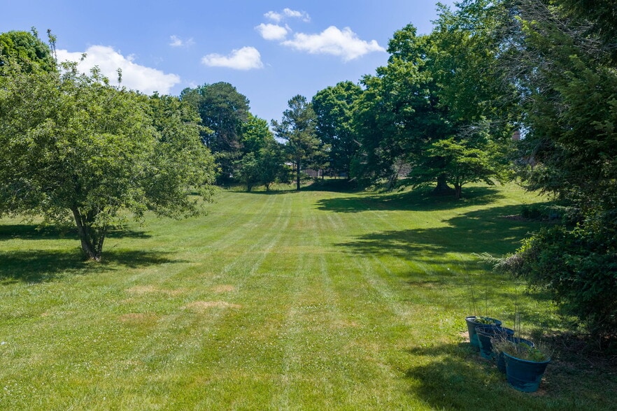 More Photos Of 7700 Tazewell Pike, Corryton Apartments For Sale