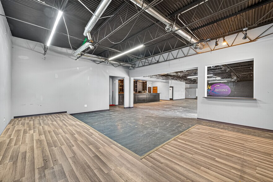 More Photos Of 13001-13011 Fondren Rd, Houston Unknown For Lease