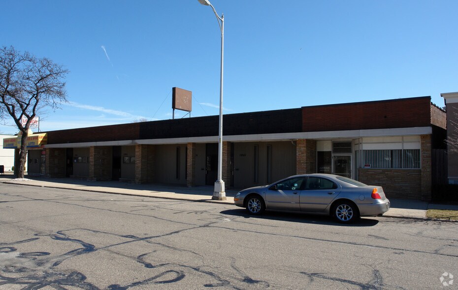 More Photos Of 19900 Harper Ave, Harper Woods Unknown For Lease