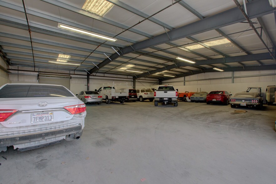 More Photos Of 17094 Road 26 Rd, Madera Auto Repair For Sale