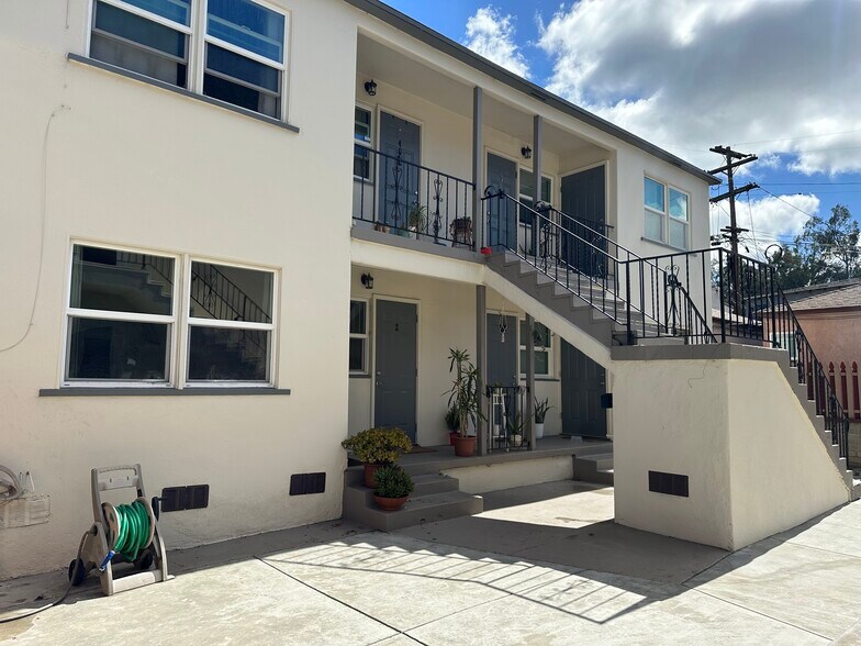 More Photos Of 2689 Reynard Way, San Diego Apartments For Sale