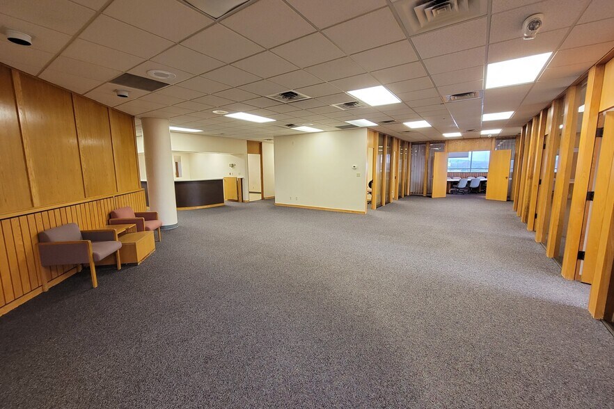 More Photos Of 2808 North Ave, Grand Junction Office For Sale
