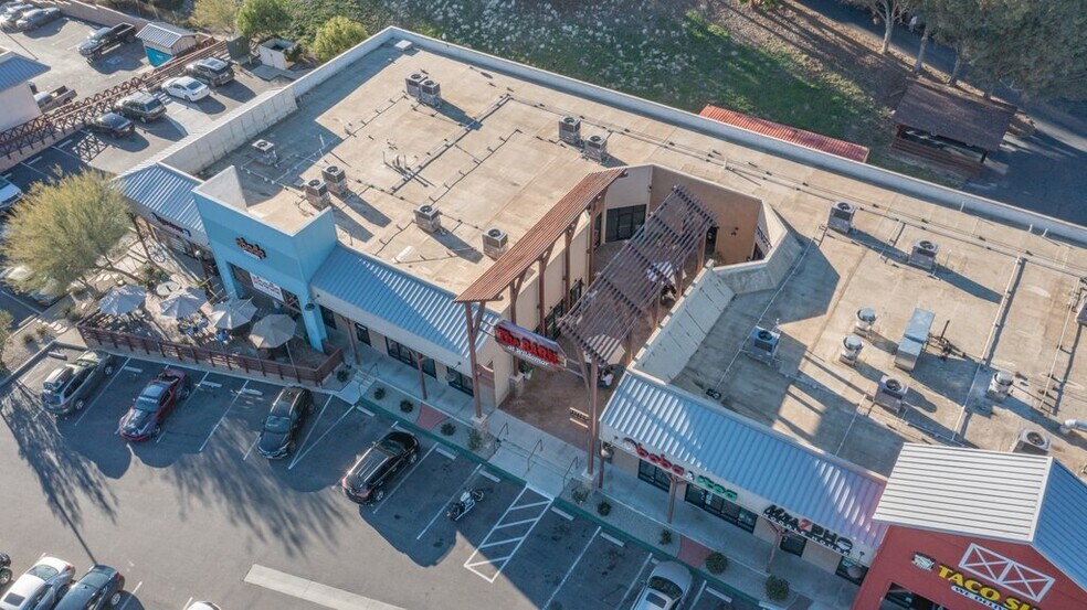 More Photos Of 32395A-32395B Clinton Keith Rd, Wildomar Unknown For Lease