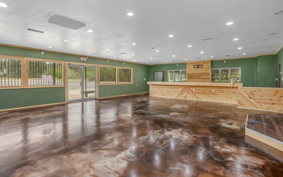 More Photos Of 14613 Hwy 2, Shongaloo Truck Stop For Sale