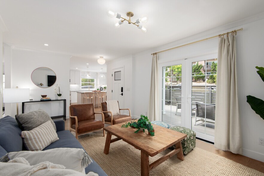 More Photos Of 937 3rd St, Encinitas Apartments For Sale