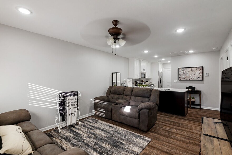 More Photos Of 124 S College St, Mountain Home Apartments For Sale