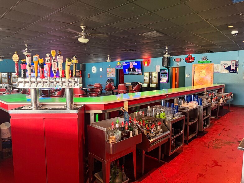 More Photos Of 2385 Willowcreek Rd, Portage Restaurant For Sale