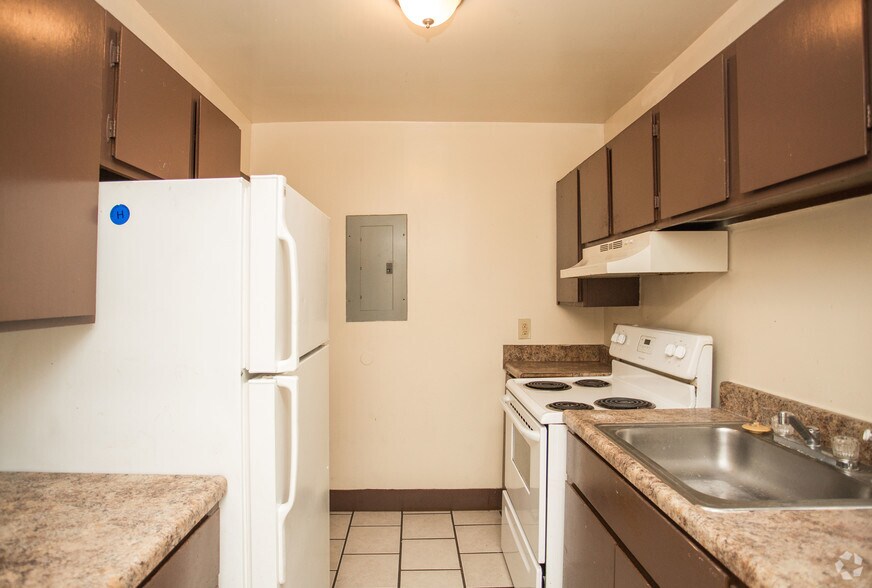 More Photos Of 1024 Day Street Rd, Montgomery Apartments For Sale