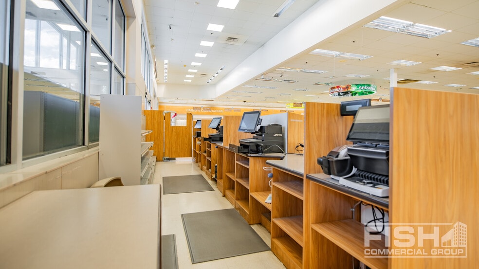 More Photos Of 24 East Ave, Wellsboro Drugstore For Sale