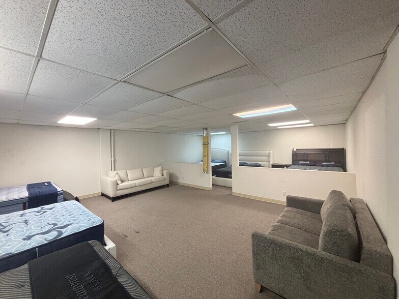 More Photos Of 280 El Camino Real, San Carlos Storefront For Sale