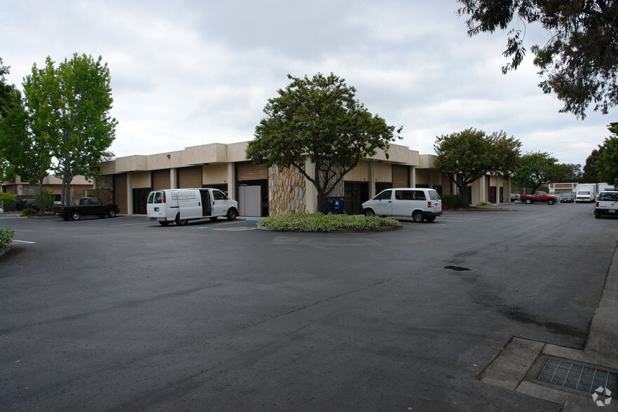 More Photos Of 101 Industrial Rd, Belmont Unknown For Lease
