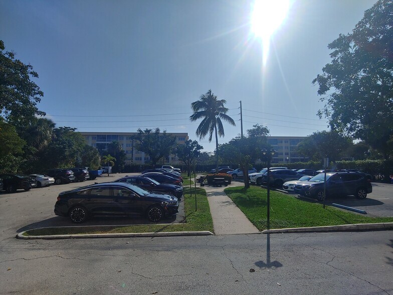 More Photos Of 240 W Palmetto Park Rd, Boca Raton Medical For Lease