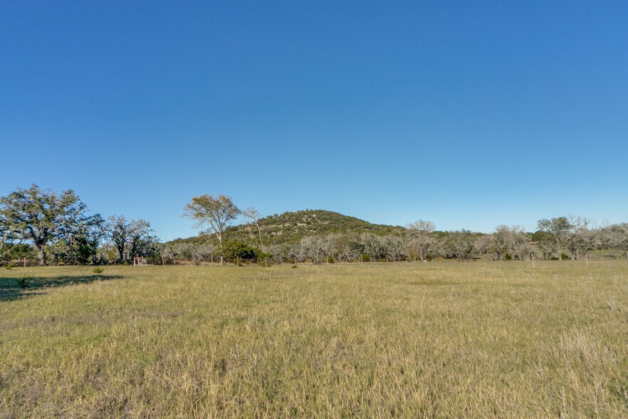 More Photos Of 636 FM 289, Comfort Land For Sale