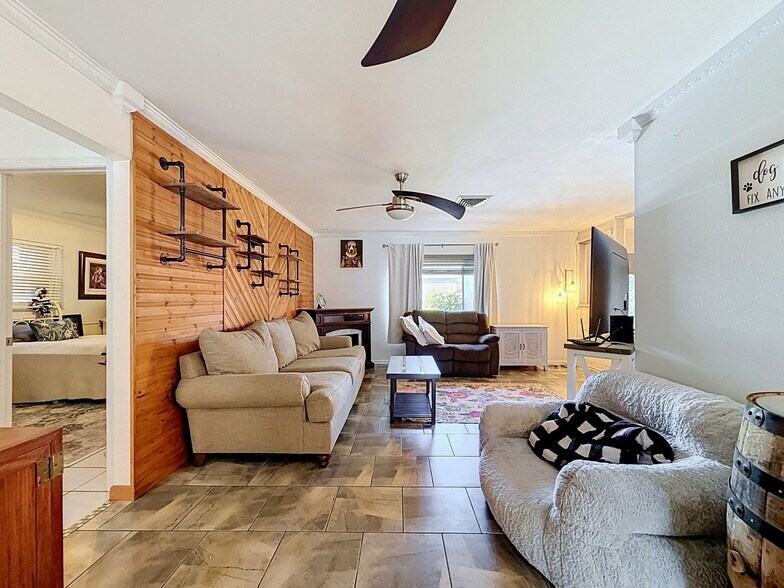 More Photos Of 7813 Leo Kidd Ave, Port Richey Flex For Sale