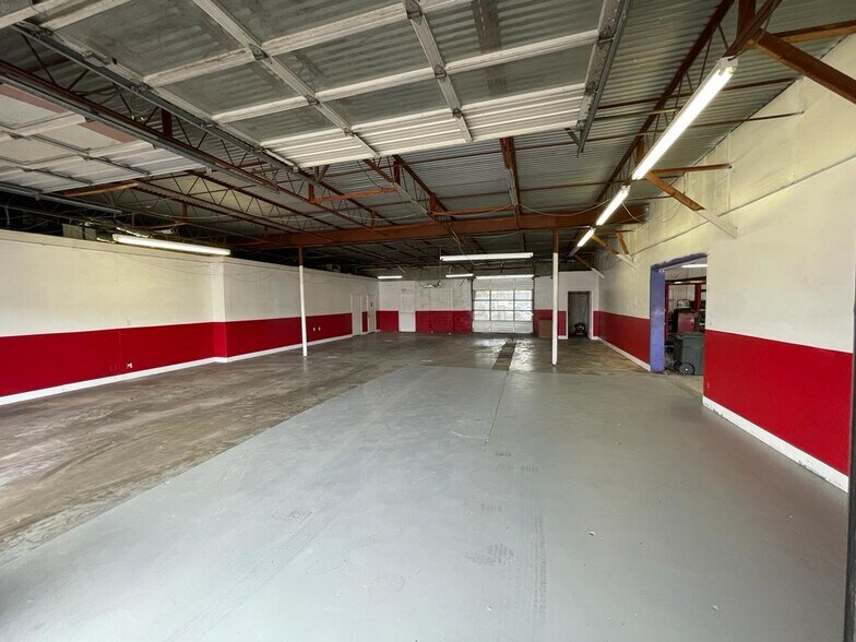 More Photos Of 2116 Fry Rd, Houston Auto Repair For Sale