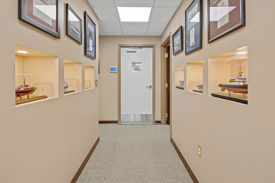 More Photos Of 30 Bolton Ln, West Creek Light Distribution For Sale