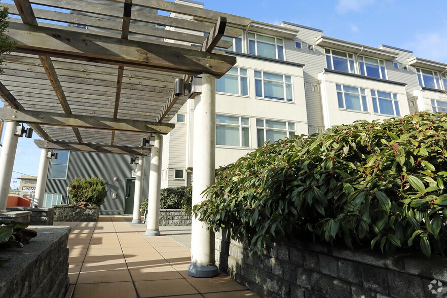 More Photos Of 507 NE Northgate Way, Seattle Apartments For Lease