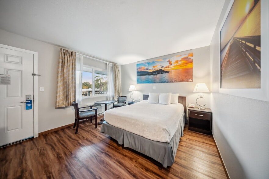 More Photos Of 839 E Main St, Santa Maria Hotel For Sale