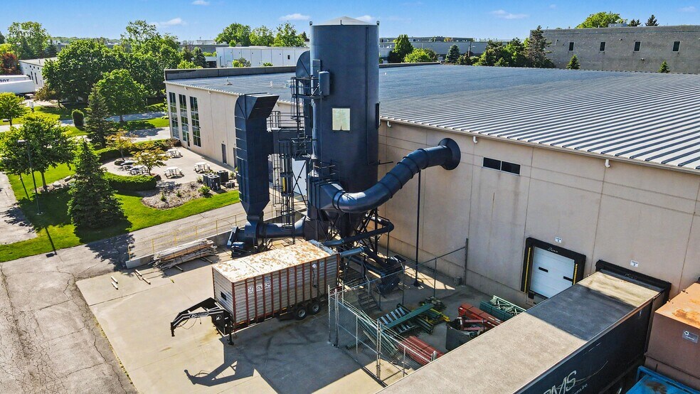 More Photos Of 4044 Brockton Dr, Grand Rapids Manufacturing For Sale