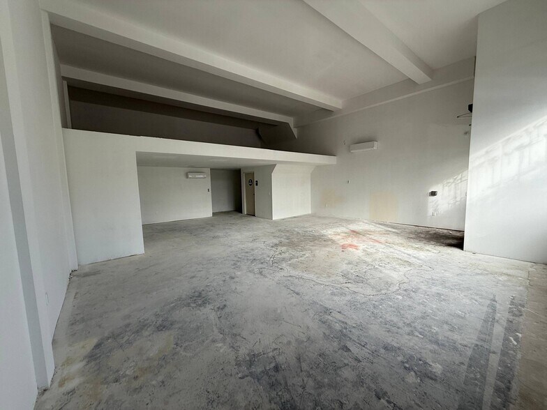 More Photos Of 935-937 N Hill St, Los Angeles Storefront Retail Residential For Sale