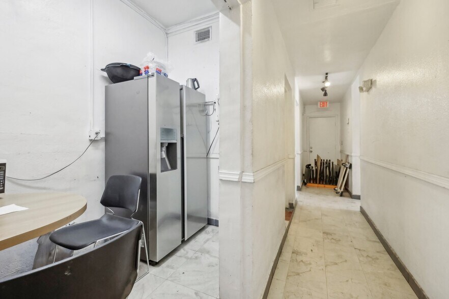 More Photos Of 15150 W Dixie Hwy, North Miami Beach Auto Repair For Sale