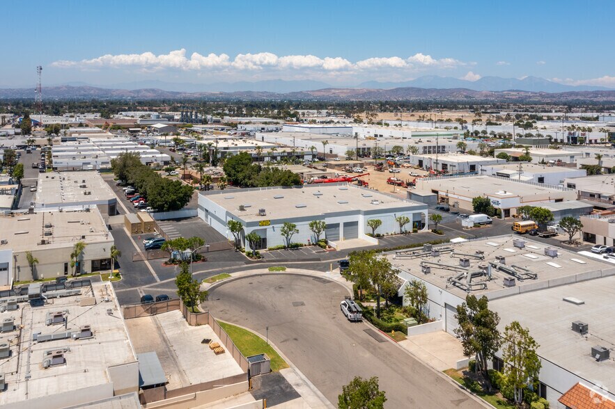 More Photos Of 1170-1172 N Armando St, Anaheim Warehouse For Lease