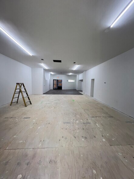 More Photos Of 11412 S Michigan Ave, Chicago Storefront For Lease