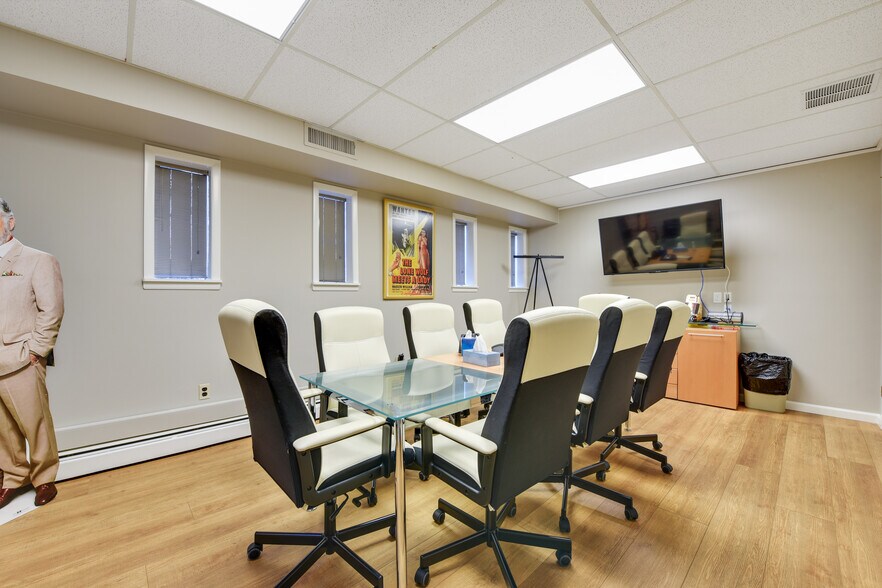 More Photos Of 309 South St, New Providence Office For Lease