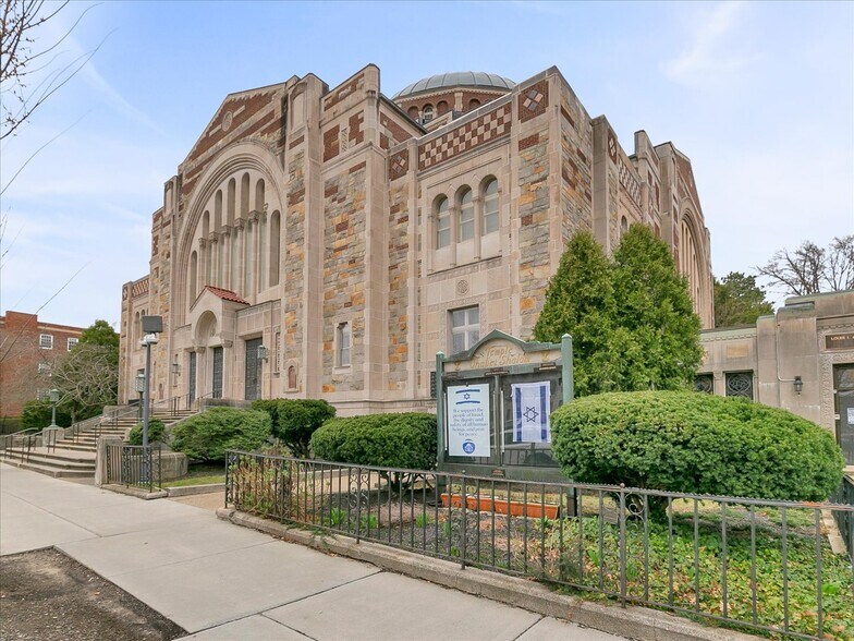 More Photos Of 1177-1187 Beacon St, Brookline Religious Facility For Lease