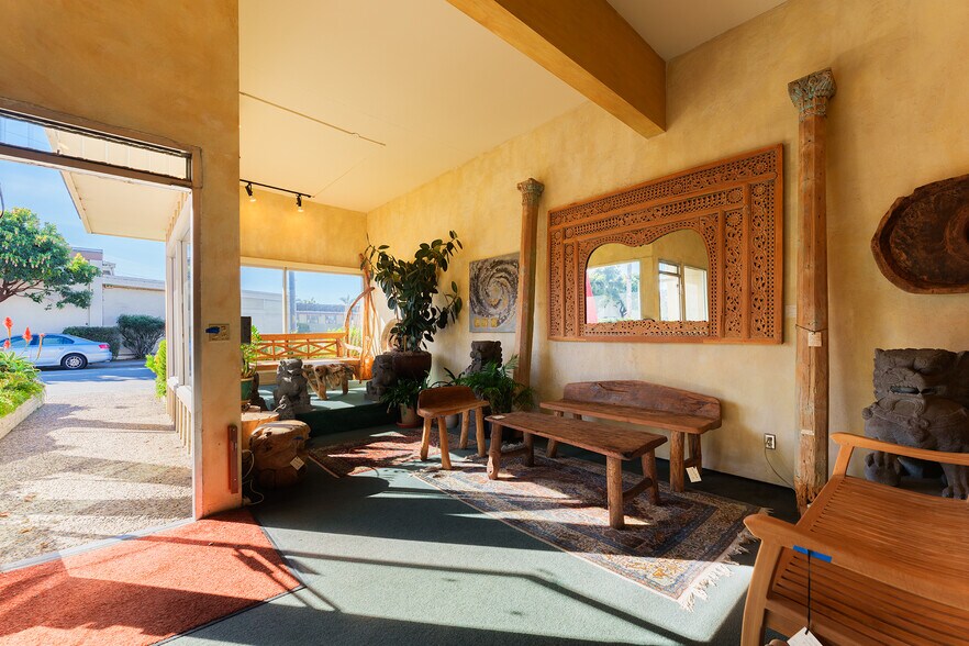 More Photos Of 529-539 Ramona Ave, Monterey Freestanding For Sale