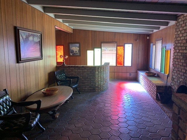 More Photos Of 901 E Tropicana Ave, Las Vegas Office For Sale