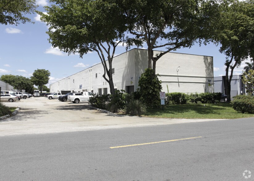 Primary Photo Of 1411 SW 30th Ave, Pompano Beach Warehouse For Lease