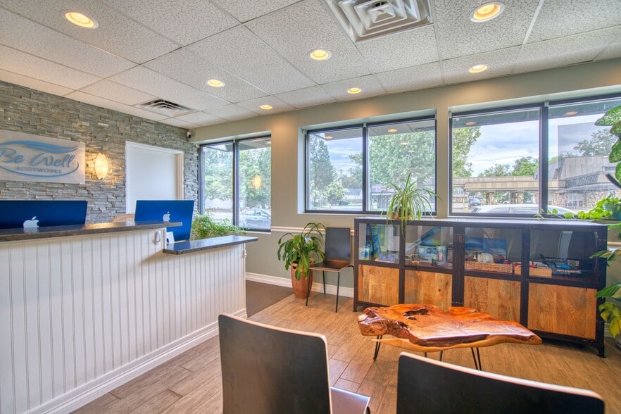 More Photos Of 630 Coffman St, Longmont Office For Lease