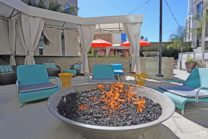 More Photos Of 707-777 G St, San Diego Apartments For Lease