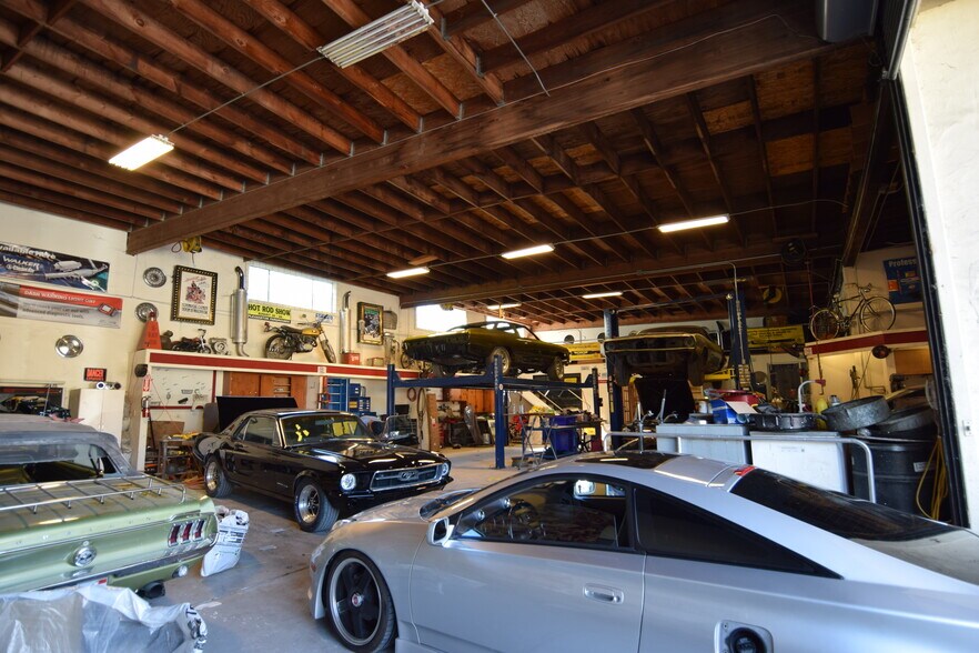 More Photos Of 4020 San Pablo Dam Rd, El Sobrante Warehouse For Sale
