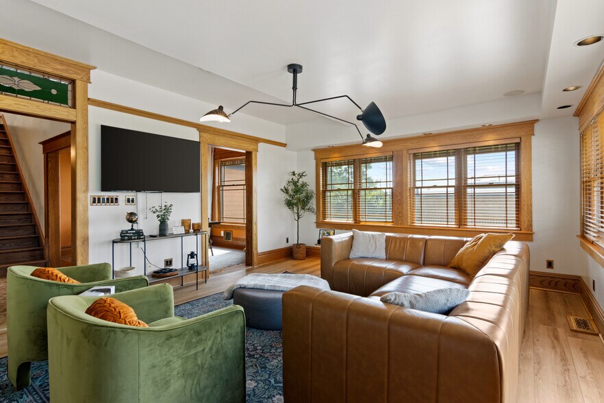 More Photos Of 128 E Pine St, Cadillac Specialty For Sale