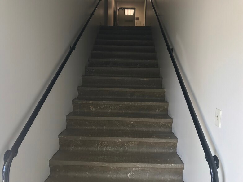 More Photos Of 330 N Reading Rd, Ephrata Unknown For Lease