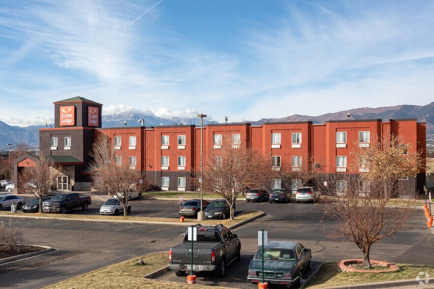 More Photos Of 1075 Kelly Johnson Blvd, Colorado Springs Hotel For Sale