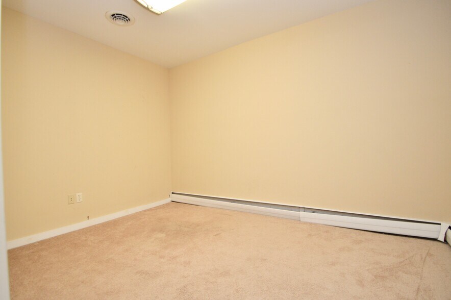 More Photos Of 126-128 E Broad St, Bethlehem Office Residential For Sale