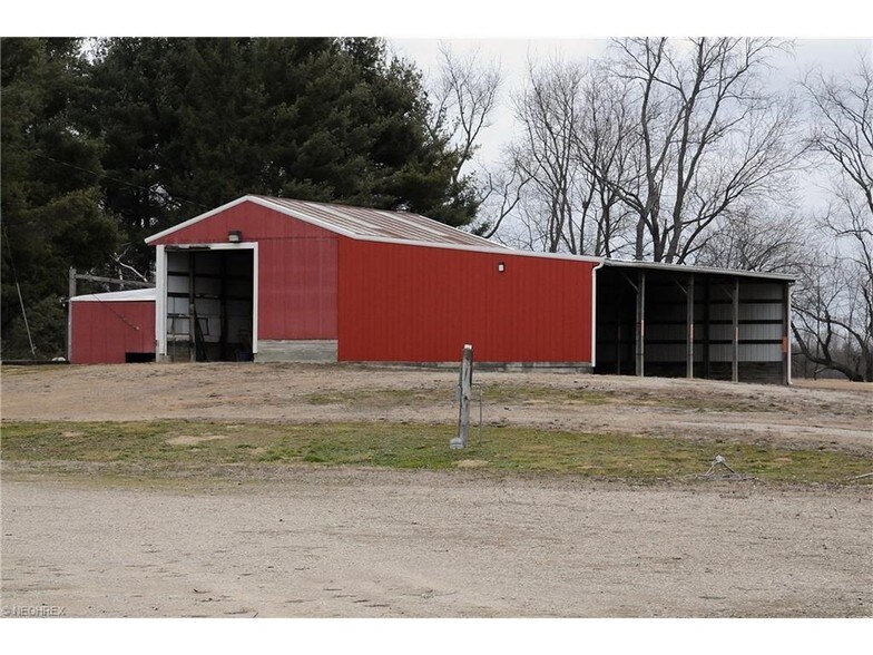 More Photos Of 400 Hopewell Ln, Gratiot Service For Sale